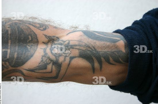 Forearm Man White Tattoo Casual Average