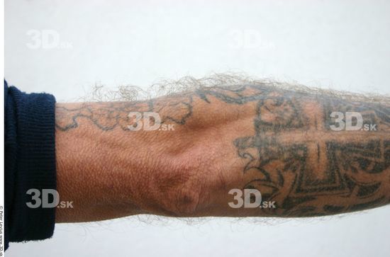 Forearm Man White Tattoo Casual Average