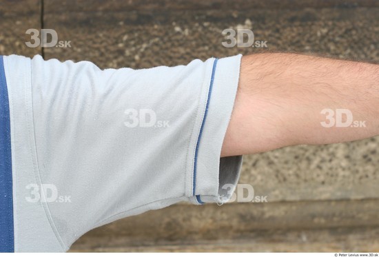 Arm Man White Casual Average