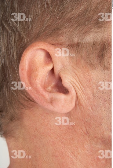 Ear Man White Nude Average