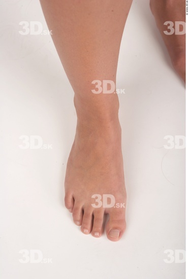 Foot Woman White Nude Average