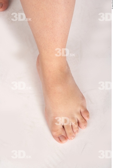 Foot Woman White Nude Average