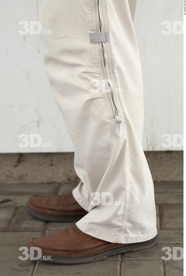 Calf Man White Casual Average