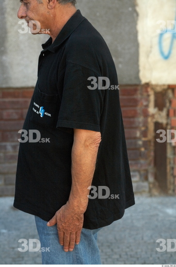 Arm Man Casual Shirt T shirt Average Street photo references