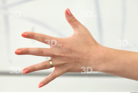 Hand Woman White Jewel Average