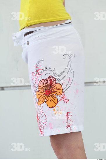 Thigh Woman White Casual Shorts Average