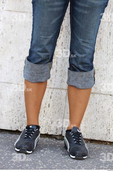 Calf Head Woman Casual Jeans Slim Average Street photo references