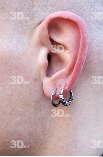 Ear Man White Jewel Average