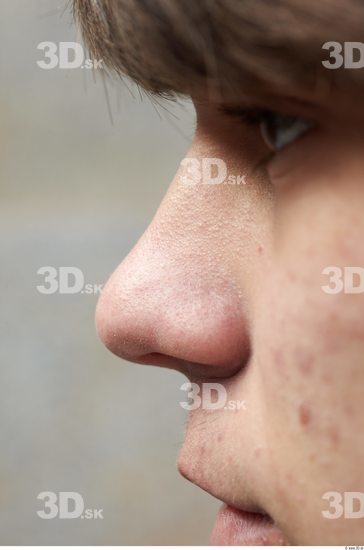 Nose Man White Slim