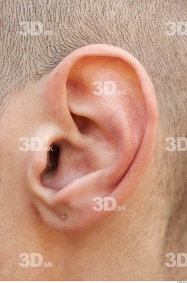 Ear Man White Slim