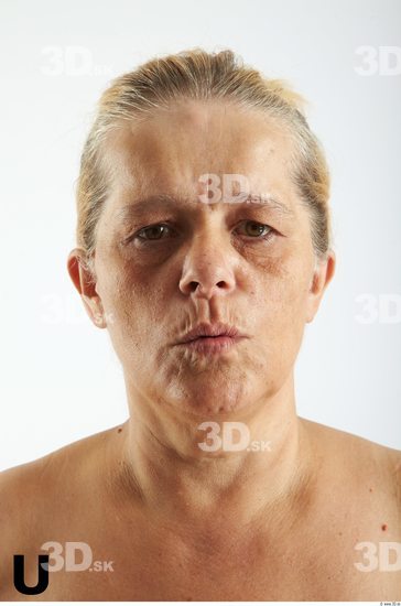 Face Phonemes Woman White Overweight Wrinkles