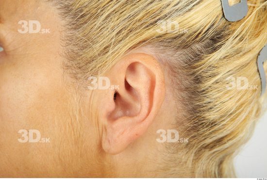 Ear Whole Body Woman Casual Average Studio photo references