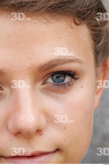 Eye Woman White Chubby