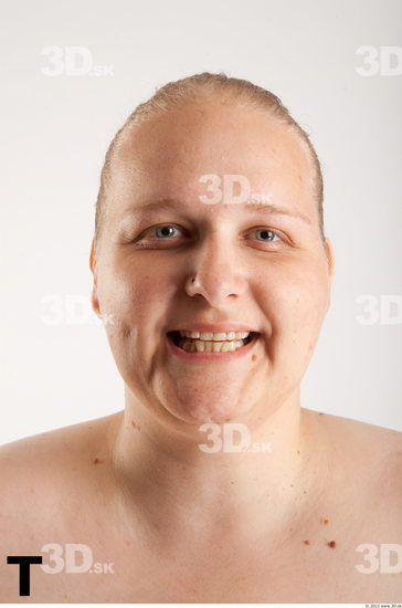 Head Phonemes Woman White Overweight