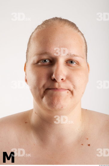 Head Phonemes Woman White Overweight