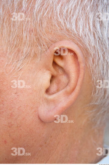 Ear Man White Average Bald