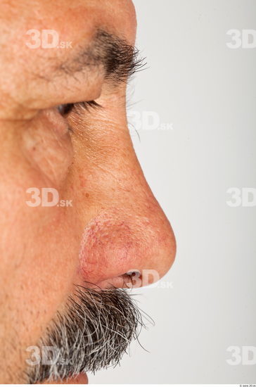 Nose Man White Average Wrinkles