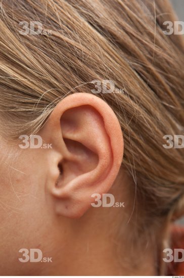 Ear Woman Casual Average Street photo references