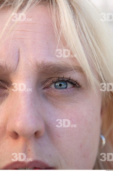 Eye Woman Casual Average Street photo references