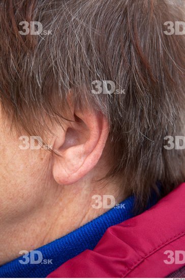 Ear Woman White Casual Average