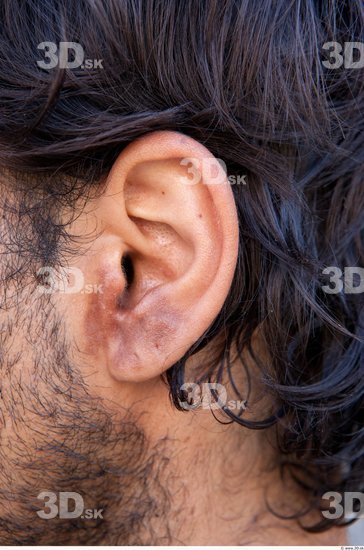 Ear Man White Casual Average