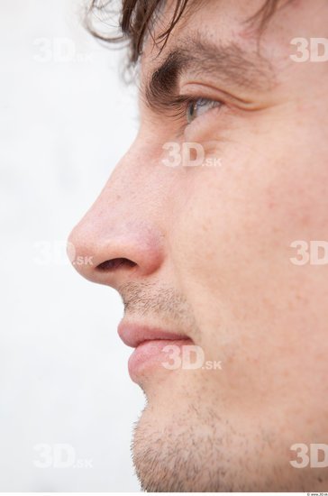 Nose Man White Average