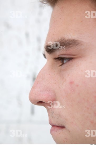 Nose Man White Average