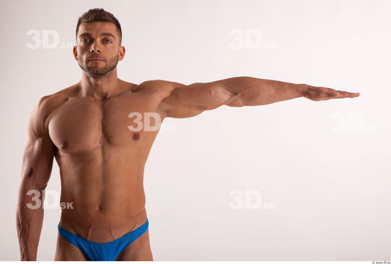 Arm moving pose light of bodybuilder Harold