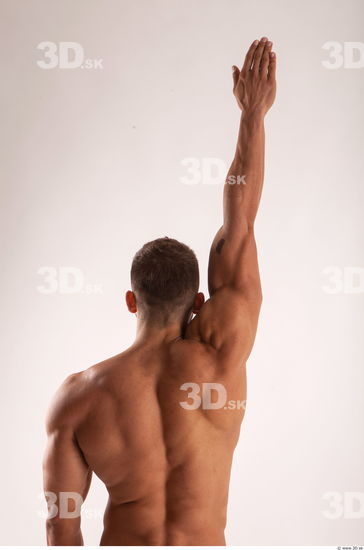 Arm moving pose light of bodybuilder Harold