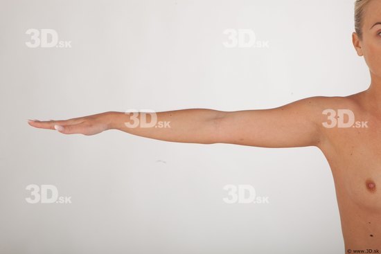 Arm reference of nude Norma