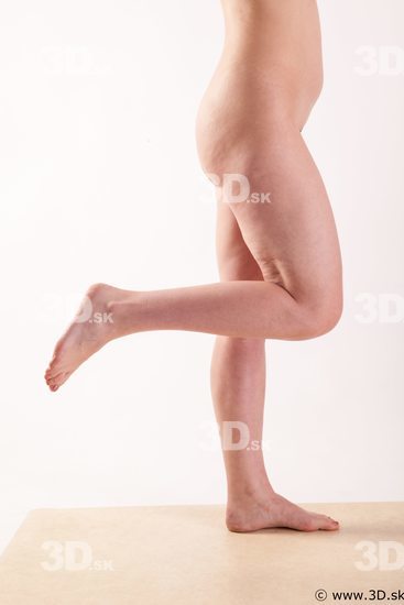 Leg flexing reference of nude Nadine