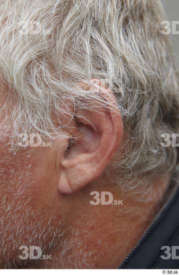 Ear Man White Casual Average Street photo references