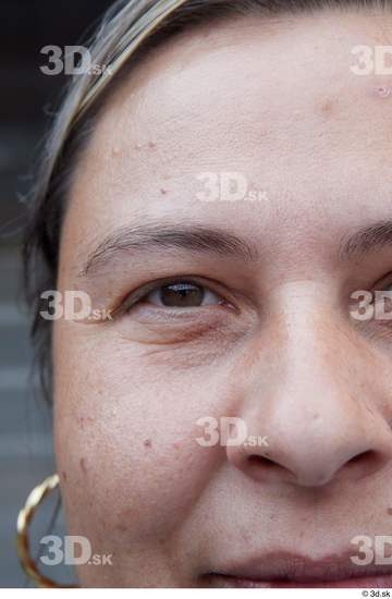 Eye Woman White Casual Chubby Street photo references