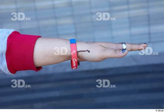 Hand Woman White Casual Average Street photo references