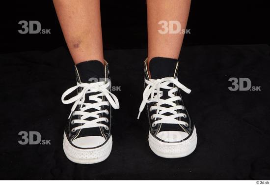 Katy Rose black sneakers foot shoes  jpg