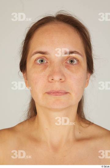 Face Head Woman White Average Street photo references