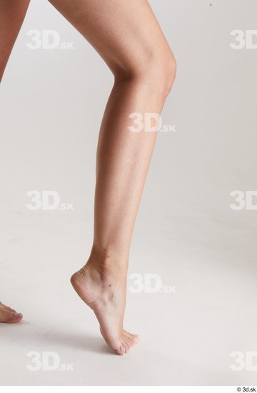Vanessa Angel  calf nude side view  jpg