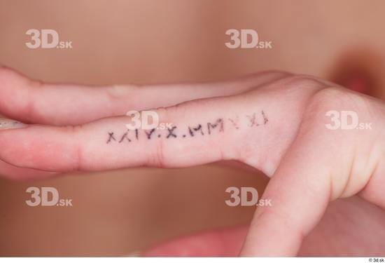 Olivia Sparkle fingers skin tattoo  jpg