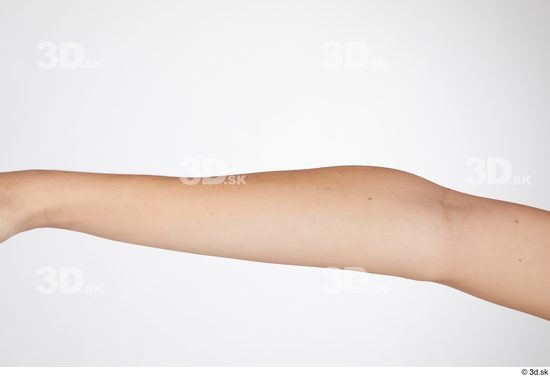 Isabella De Laa forearm nude  jpg