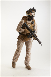 Casey Schneider Paratrooper in Desert Marpat with Gun 